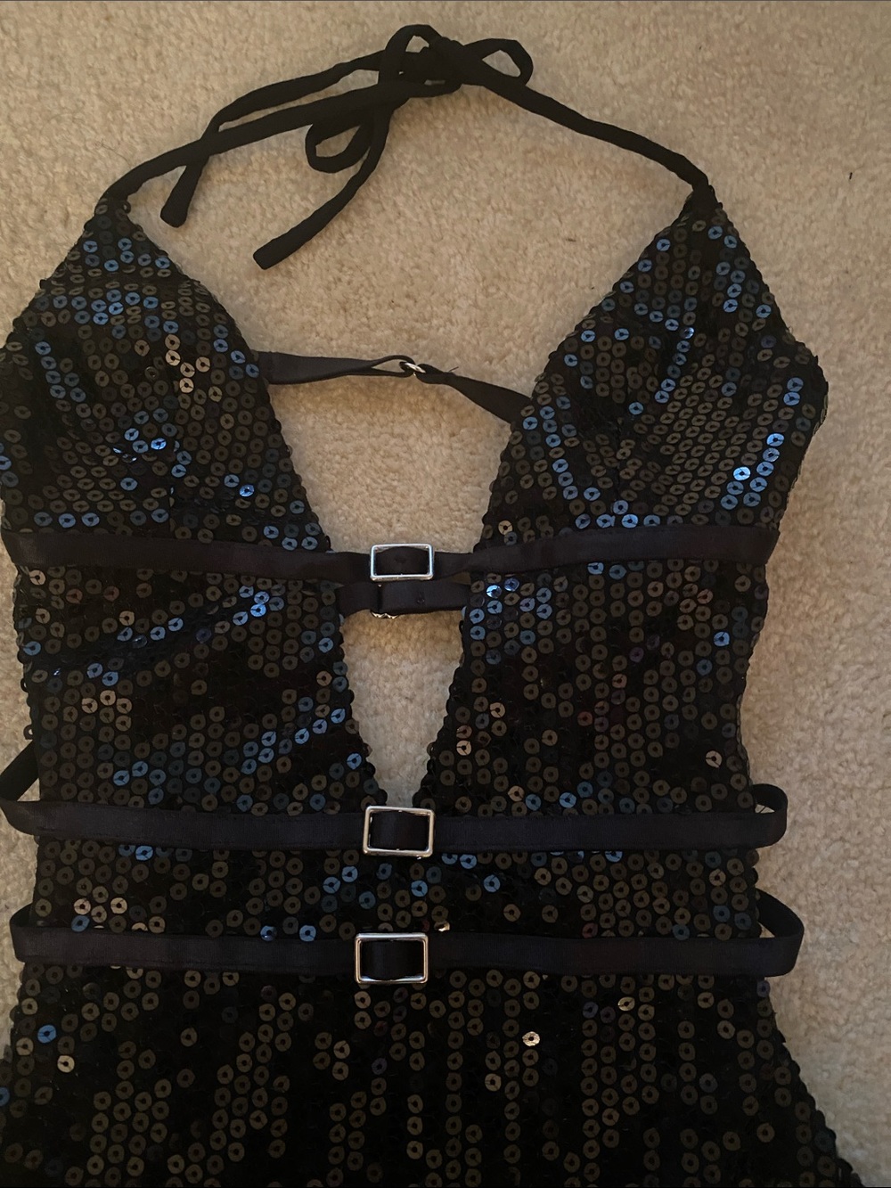 Outcast NWT size XS IVs black sequin mini dress - Picture 4 of 8